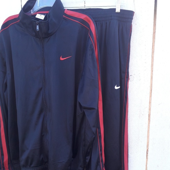 nike warm up suits